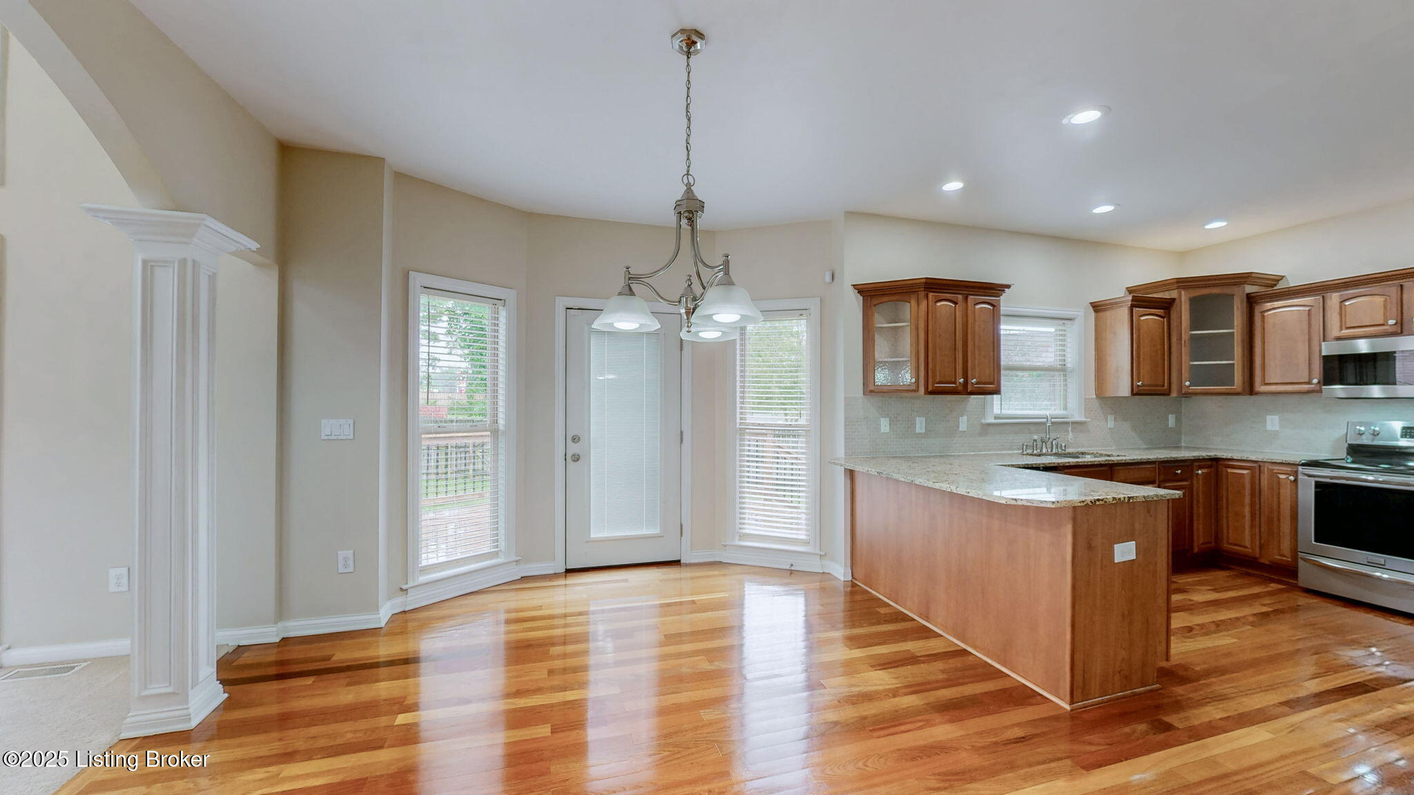 6306 Saskatchewan Dr, Louisville, Kentucky image 16