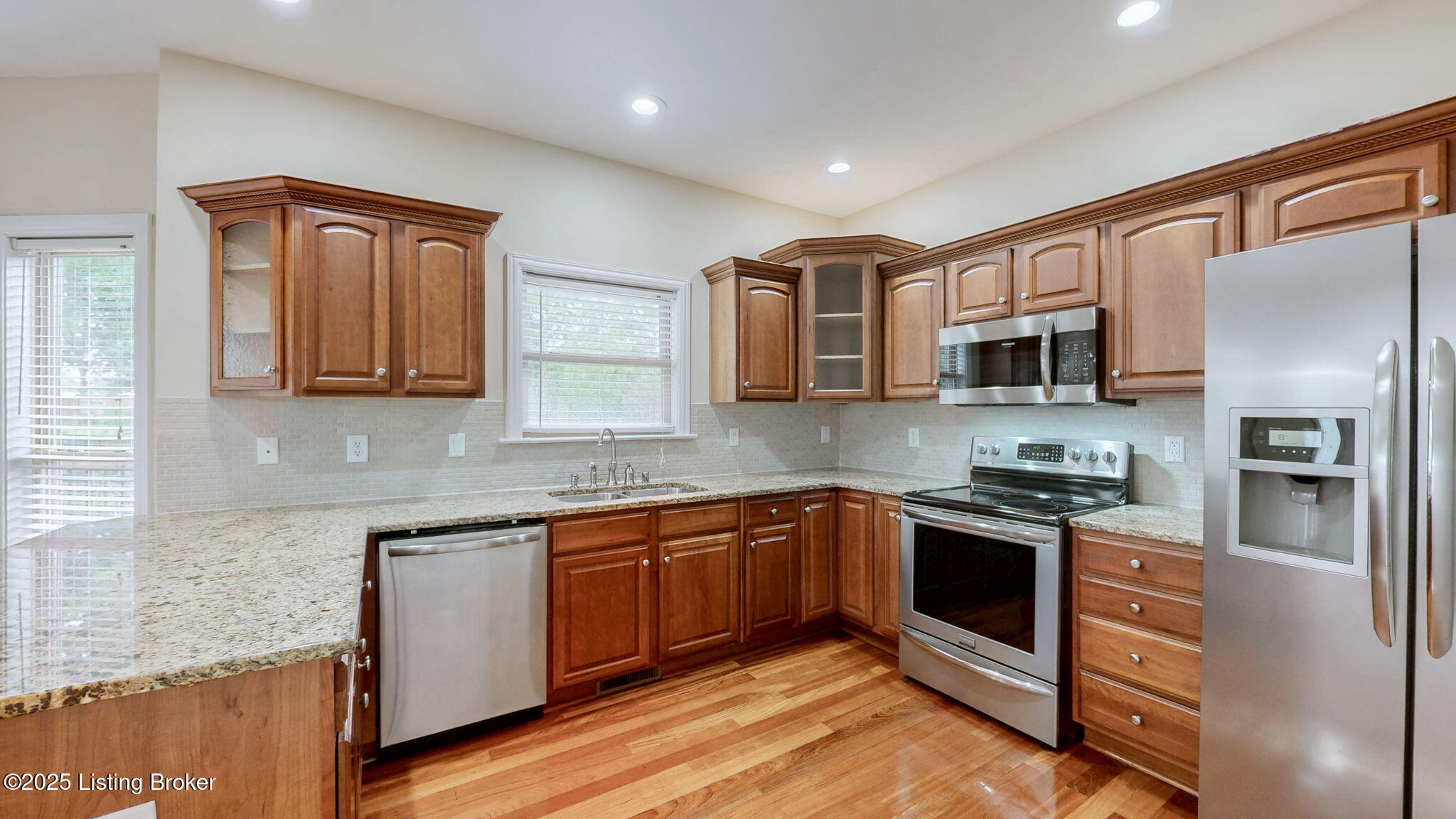 6306 Saskatchewan Dr, Louisville, Kentucky image 18