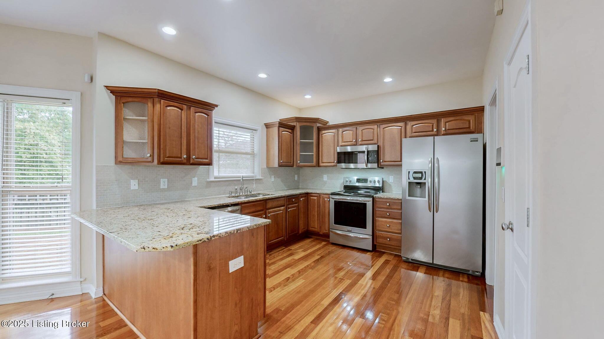 6306 Saskatchewan Dr, Louisville, Kentucky image 17