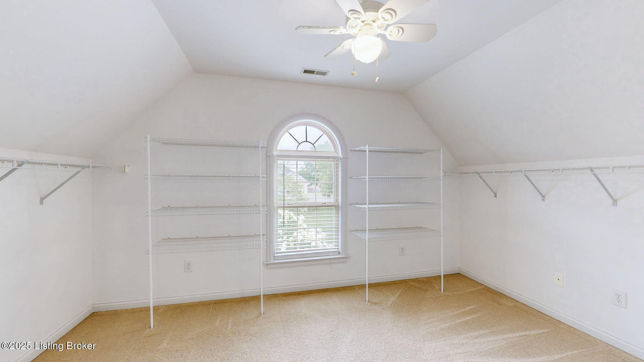6306 Saskatchewan Dr, Louisville, Kentucky image 39