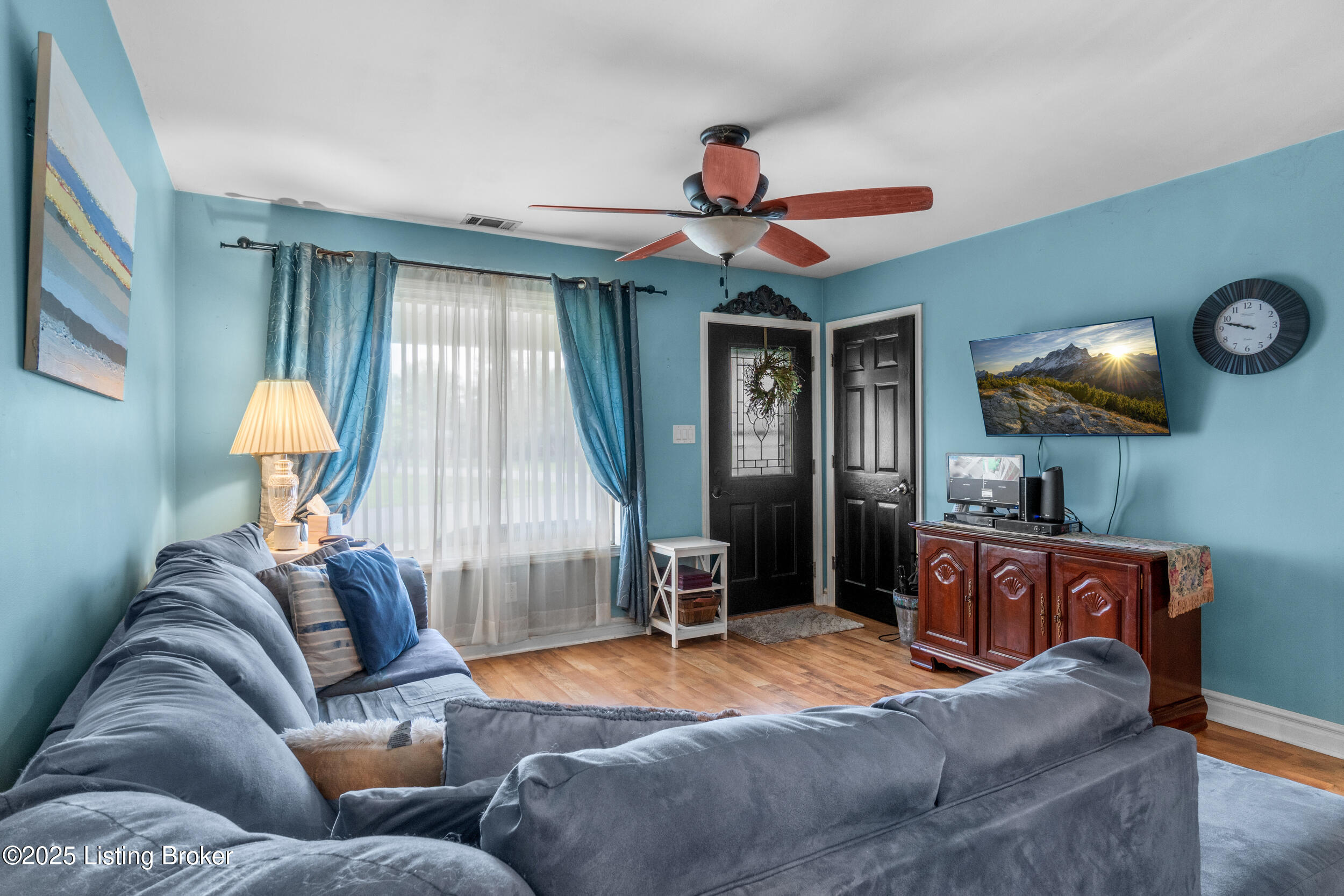 3820 Foreman Ln, Louisville, Kentucky image 3