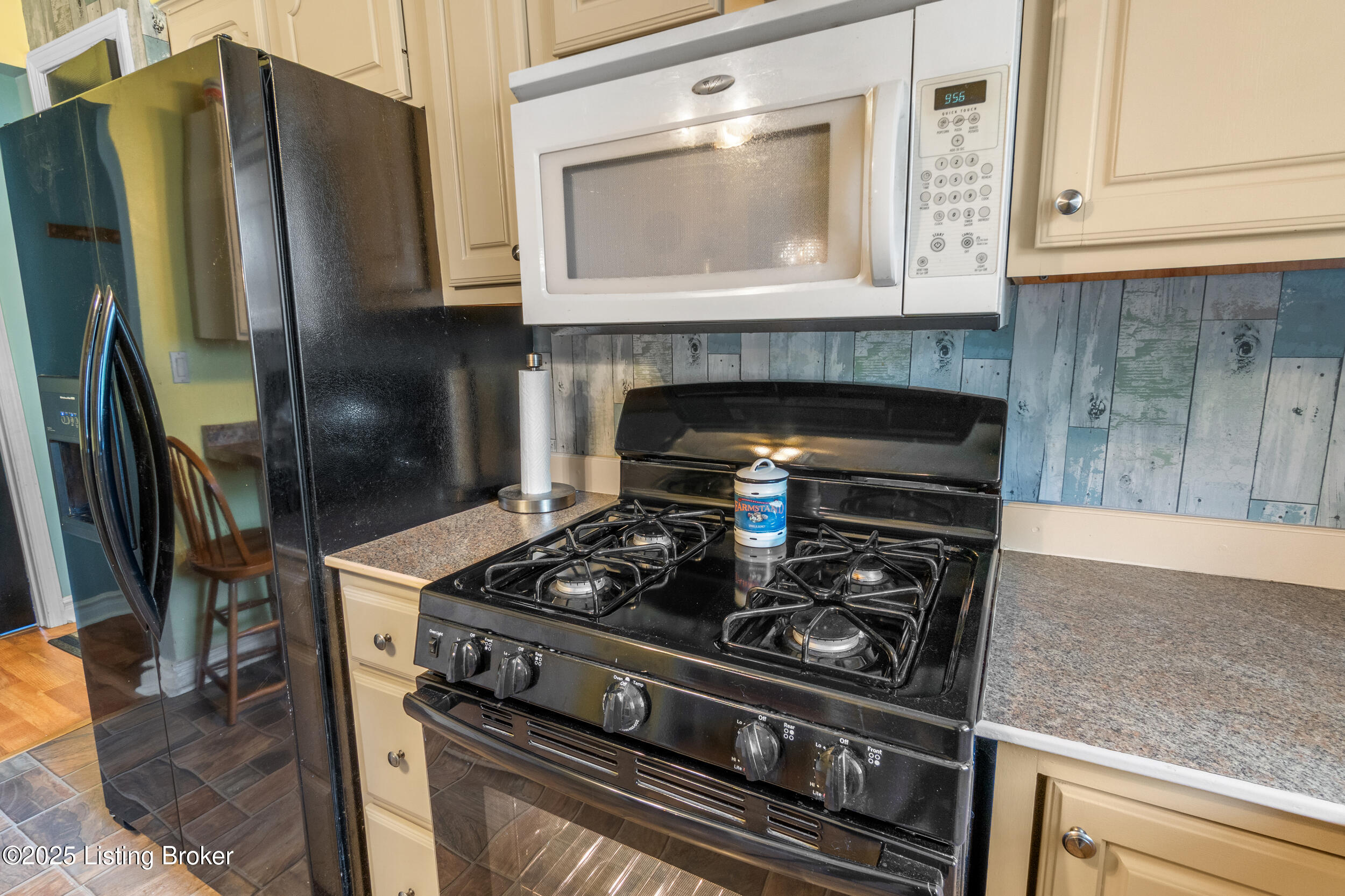 3820 Foreman Ln, Louisville, Kentucky image 9