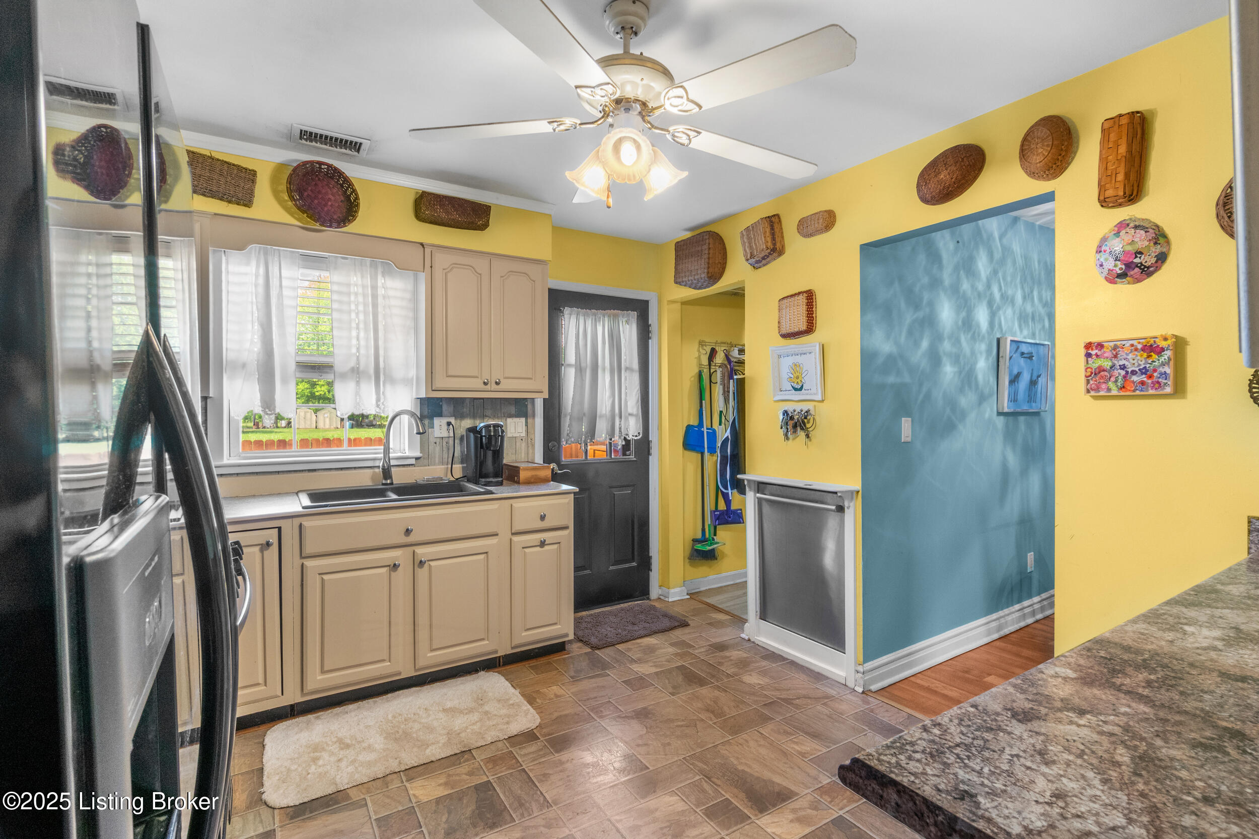 3820 Foreman Ln, Louisville, Kentucky image 11