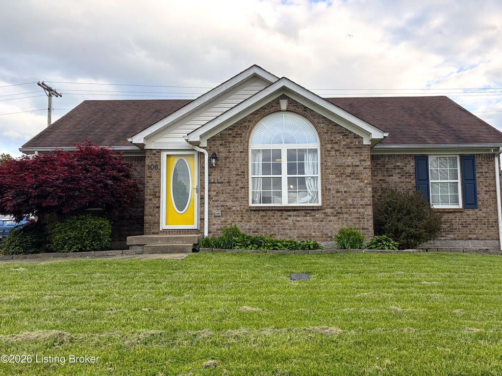 Photo of 108 Pecan Dr, Bardstown, KY 40004 (MLS # 1716832)