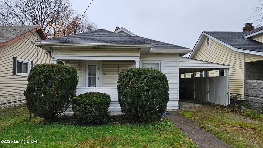 Photo of 700 Inverness Ave, Louisville, KY 40214 (MLS # 1704030)