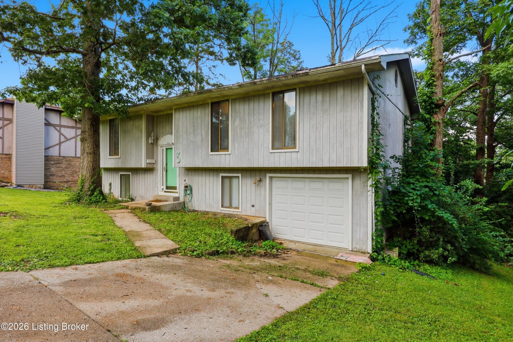 Photo of 3 Richardson Ct, Frankfort, KY 40601 (MLS # 1722689)