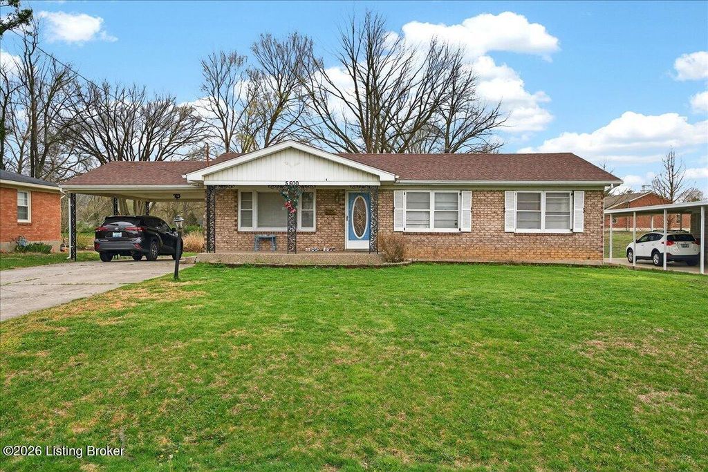 Photo of 5500 Raymary Dr, Louisville, KY 40272 (MLS # 1712866)