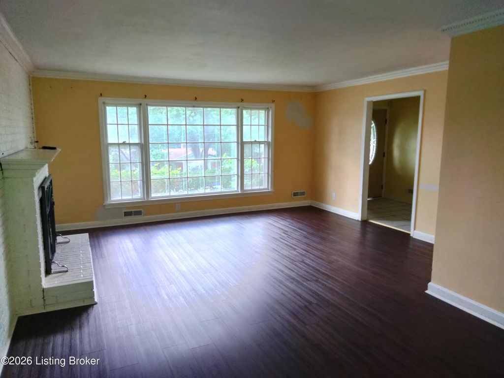 Photo of 5119 Christie Ave, Louisville, KY 40216 (MLS # 1708529)