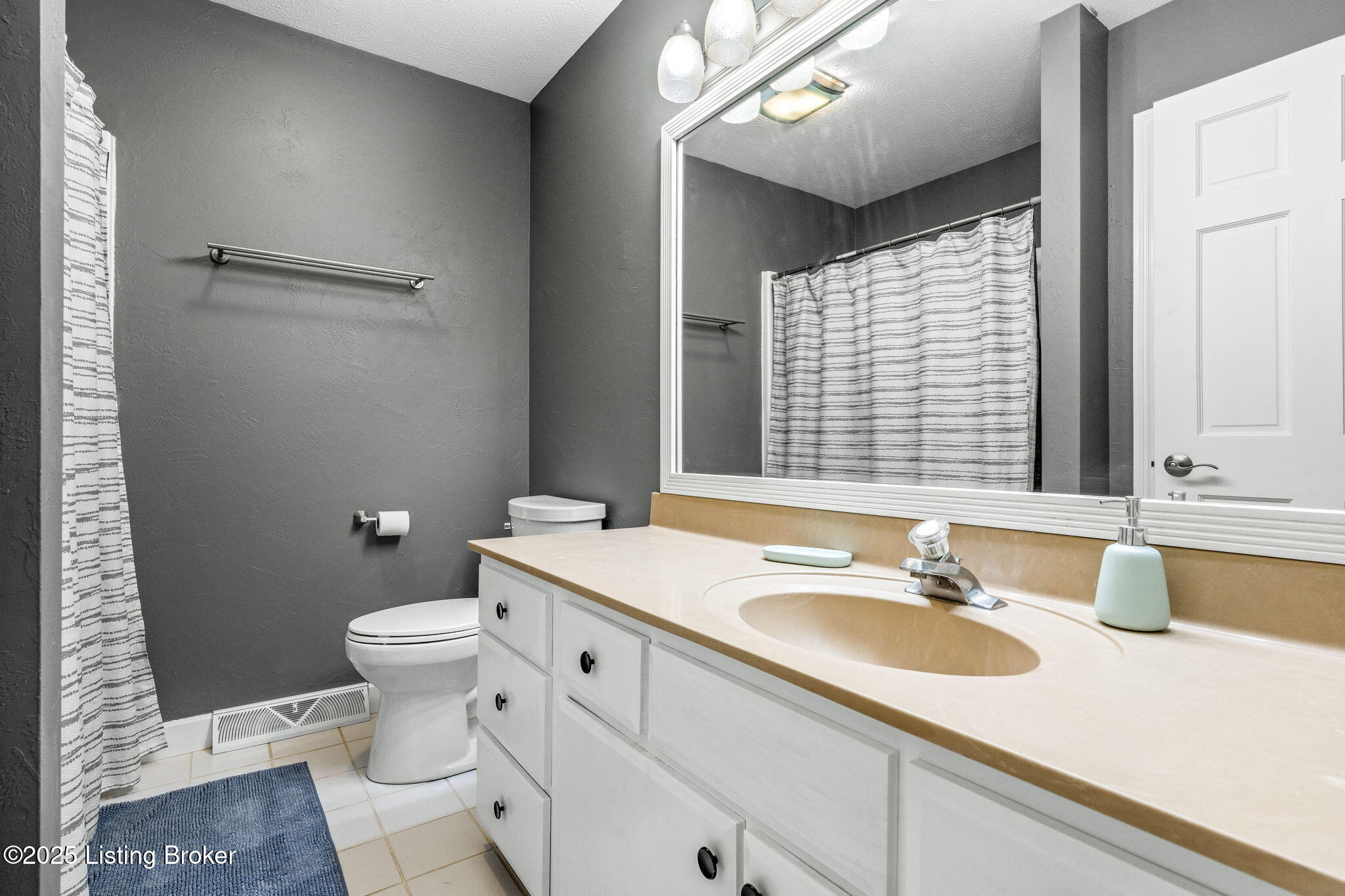 1093 W Bryan Rd, Elizabethtown, Pennsylvania image 24