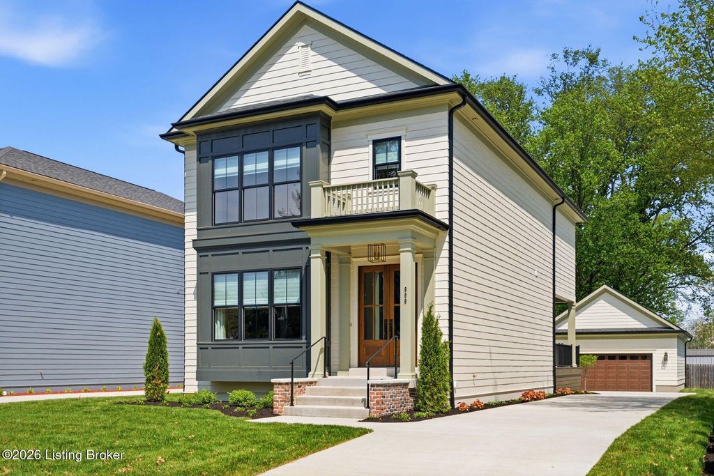 Photo of 909 S Sherrin Ave, Louisville, KY 40207 (MLS # 1714781)