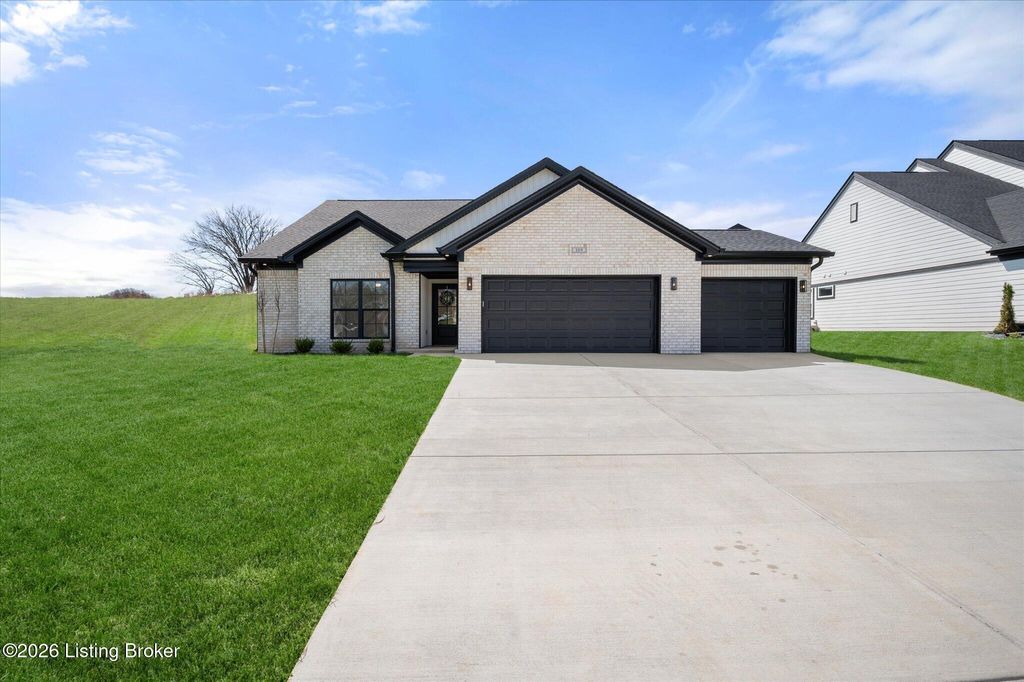 Photo of 109 Broken Arrow Ct, Mt Washington, KY 40165 (MLS # 1712396)