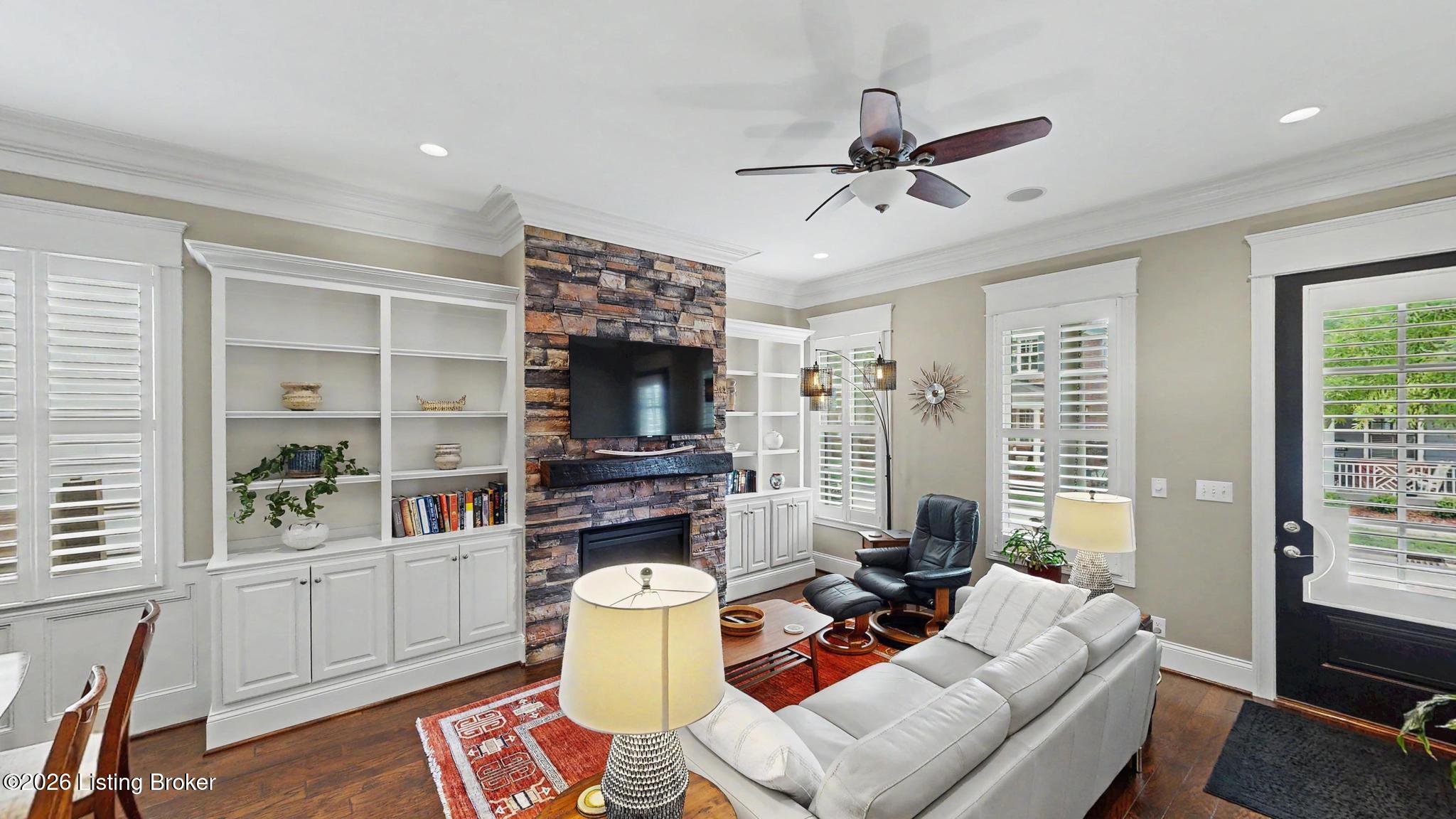 9519 Indian Pipe Ln