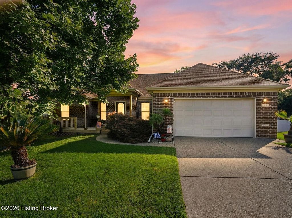 Photo of 416 Buckman Station Ct, Simpsonville, KY 40067 (MLS # 1722355)