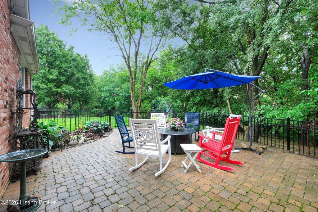 Photo of 4225 Lilac Vista Dr, Louisville, KY 40241 (MLS # 1718413)