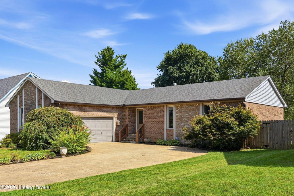 Photo of 12404 Brightfield Dr, Louisville, KY 40243 (MLS # 1727473)