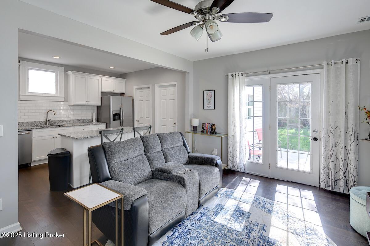 1517 Hoertz Ave, Louisville, Kentucky image 5