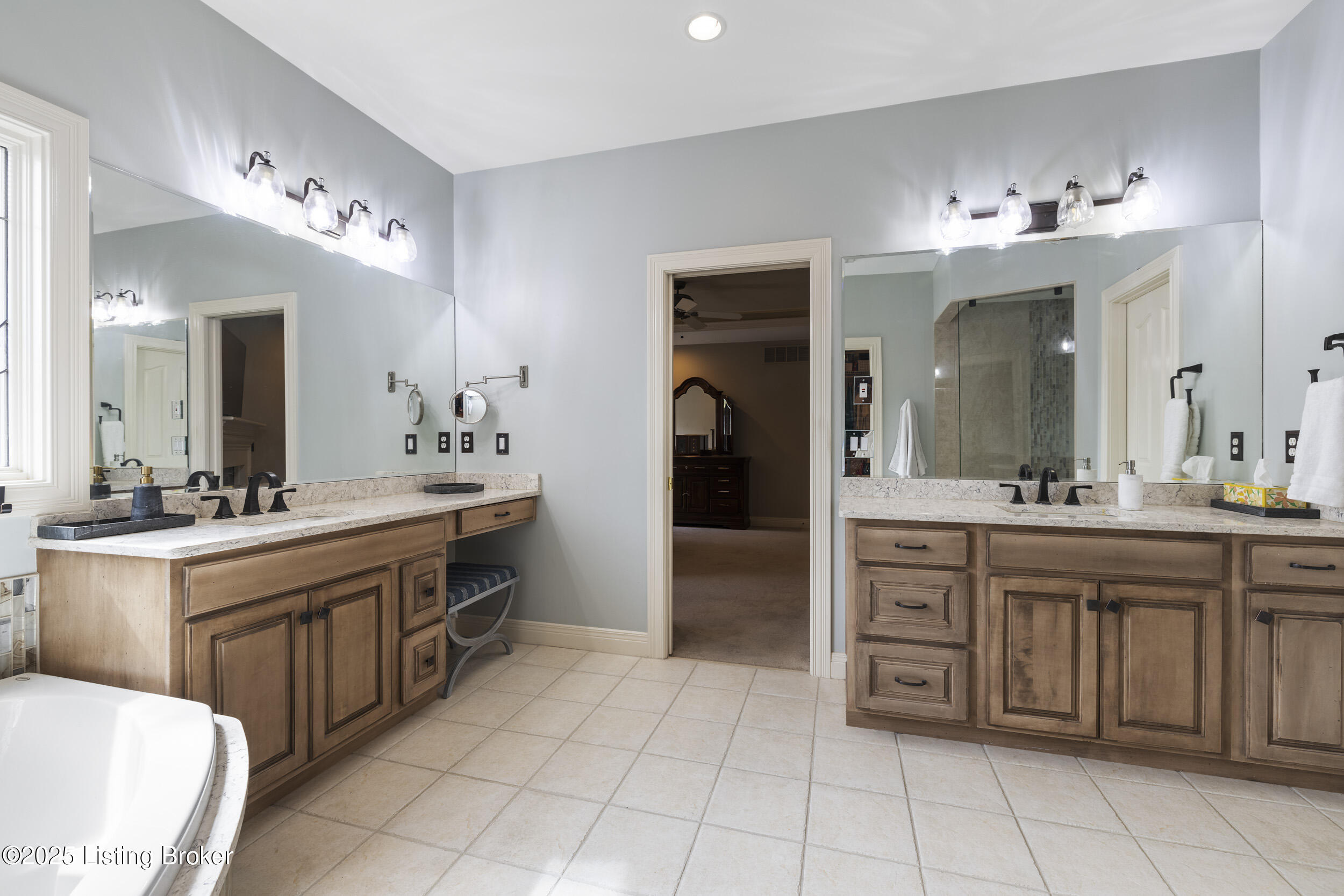 12206 Bridgeway Ct, Sellersburg, Indiana image 27