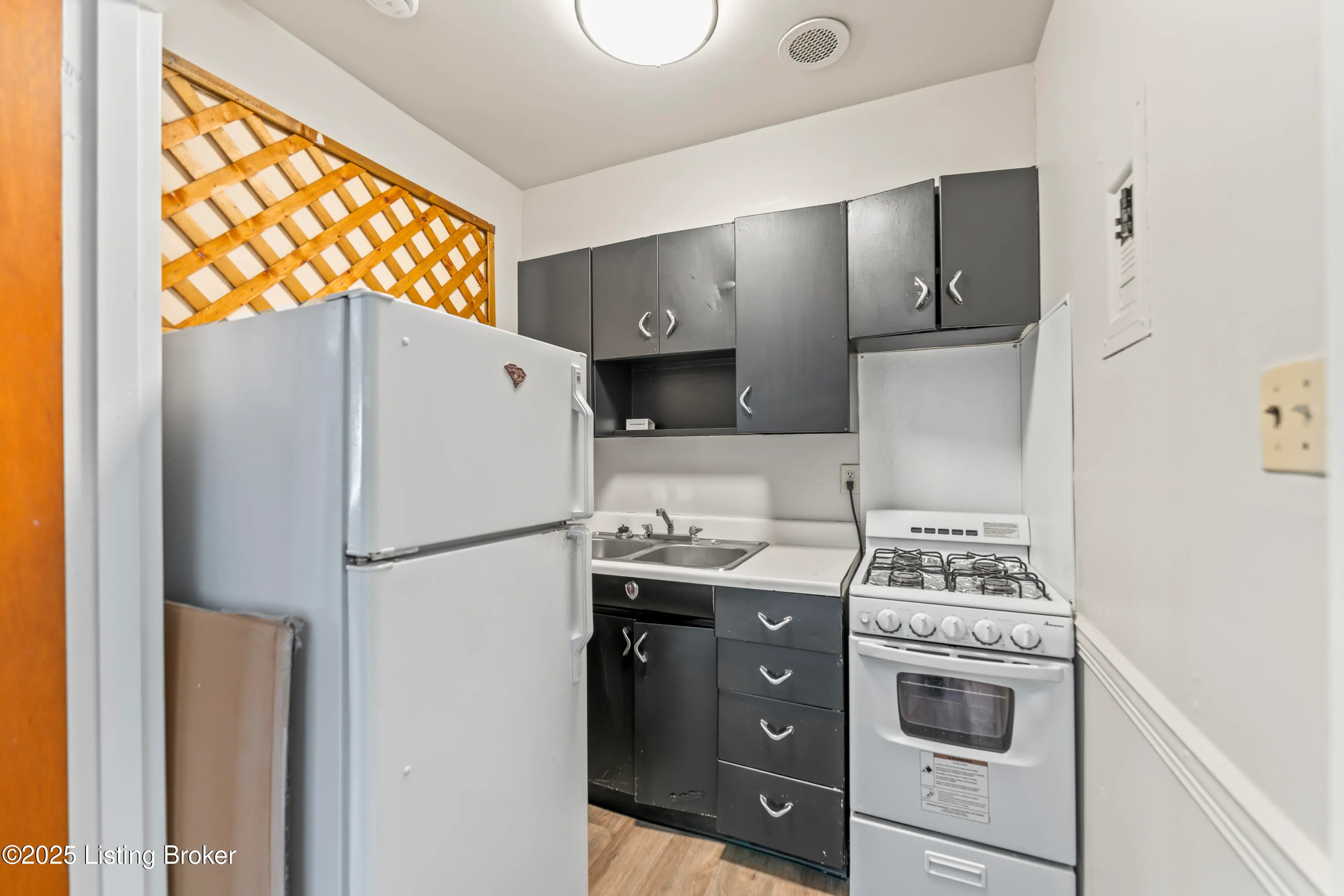 Louisville, Kentucky 40218, United States, 1 Bedroom Bedrooms, ,1 BathroomBathrooms,Residential,Active,101250