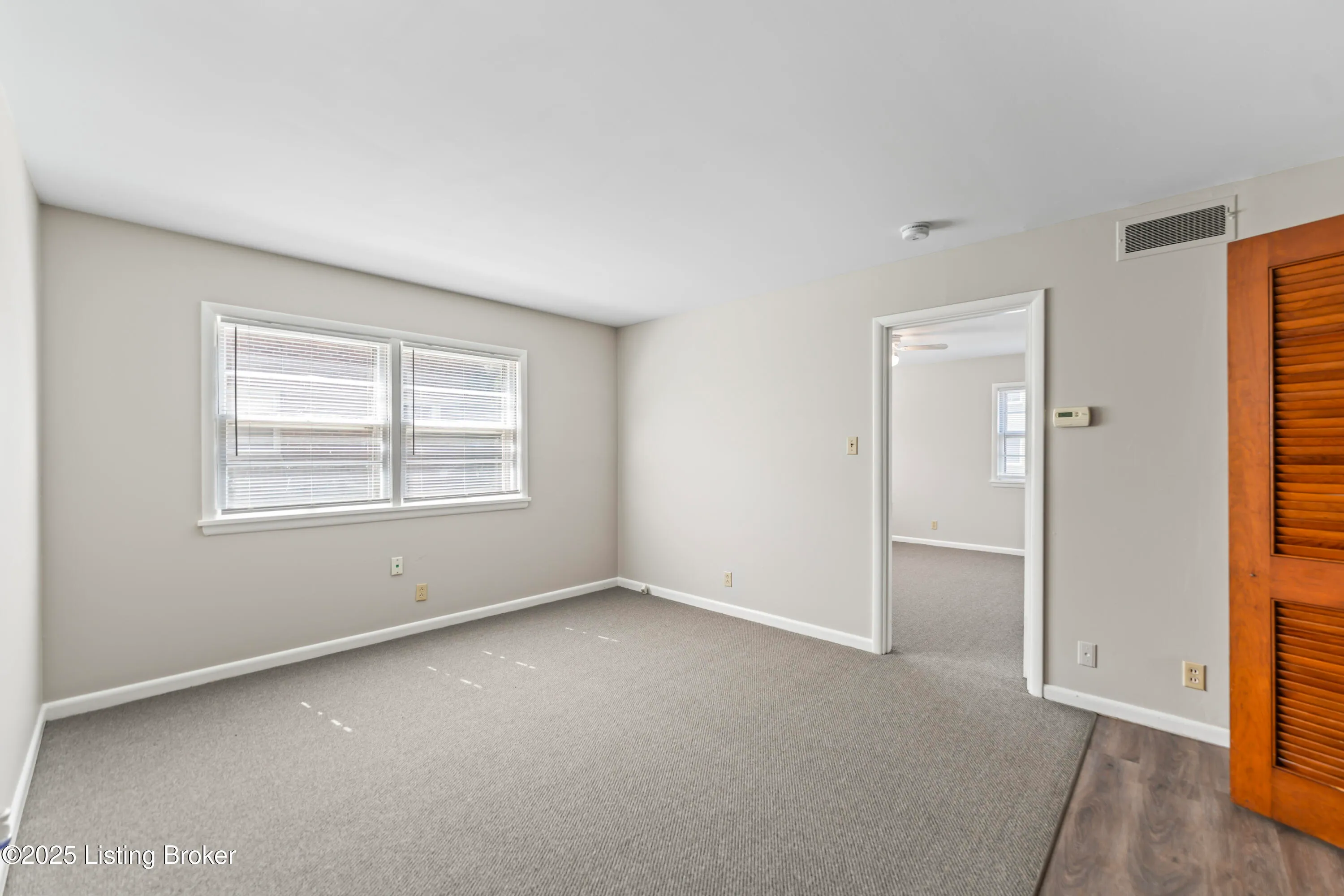 Louisville, Kentucky 40218, United States, 1 Bedroom Bedrooms, ,1 BathroomBathrooms,Residential,Active,101250