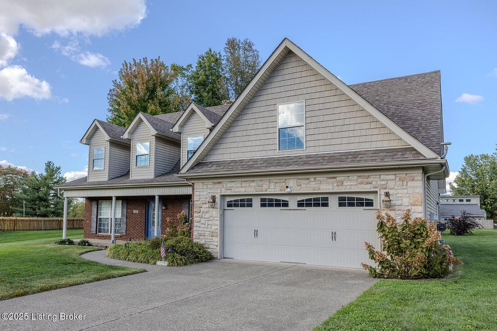 Photo of 3351 Knob St, Shelbyville, KY 40065 (MLS # 1703600)