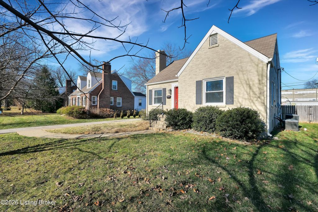 Photo of 4215 Alton Rd, Louisville, KY 40207 (MLS # 1706763)