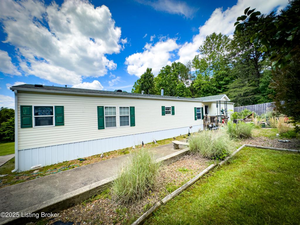 Photo of 1073 Post-Tousey Rd, Caneyville, KY 42721 (MLS # 1704556)