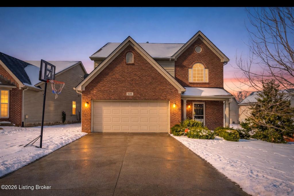 Photo of 16918 Bowline View Trail, Louisville, KY 40245 (MLS # 1708207)