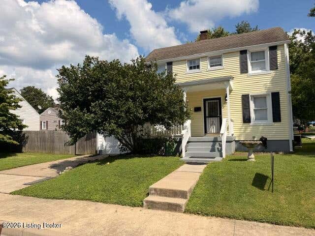 Photo of 221 Poplar Dr, Elizabethtown, KY 42701 (MLS # 1723839)