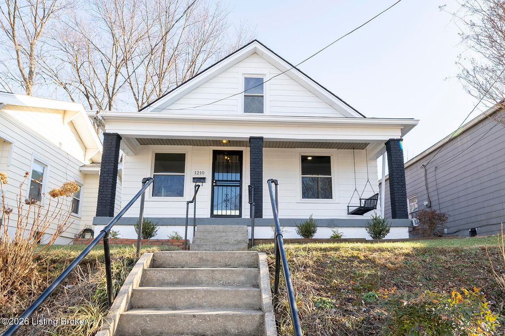 Photo of 1210 E Kentucky St, Louisville, KY 40204 (MLS # 1707787)
