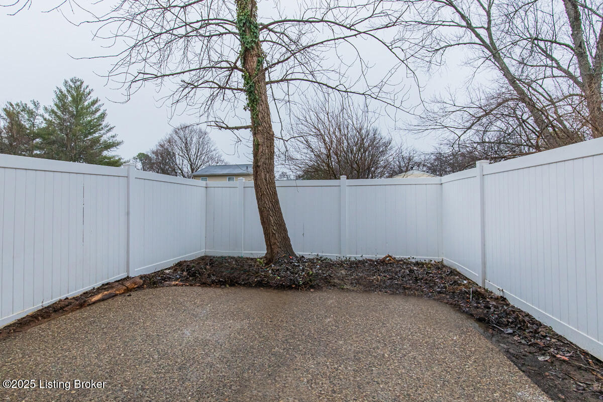 1260 Westlynne Way, Louisville, Kentucky image 31