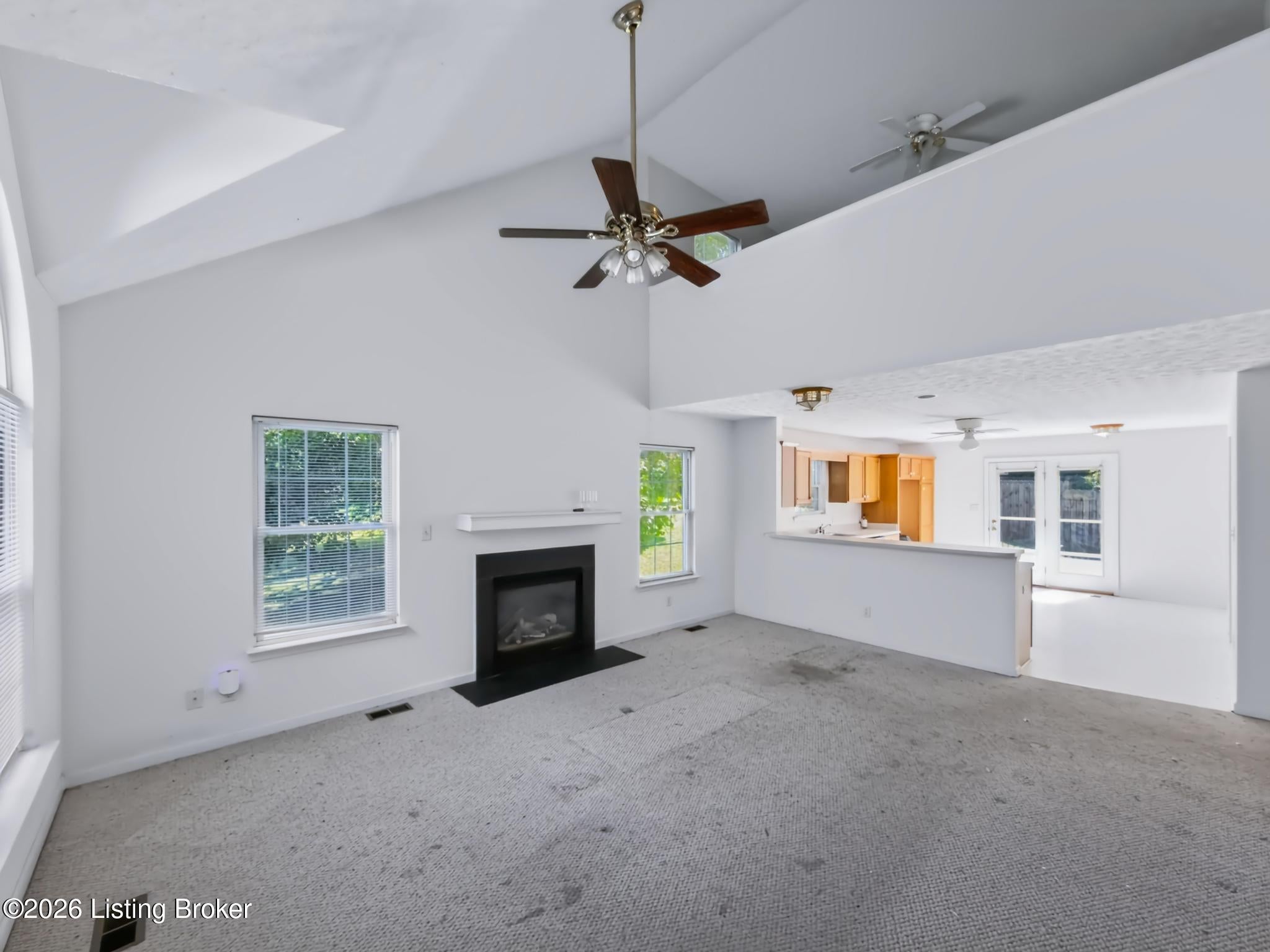 8104 Hudson Ln