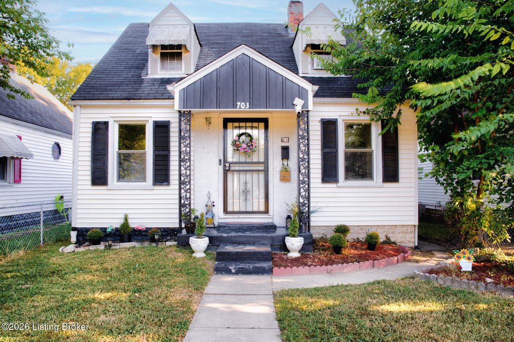 Photo of 703 W Florence Ave, Louisville, KY 40215 (MLS # 1707891)