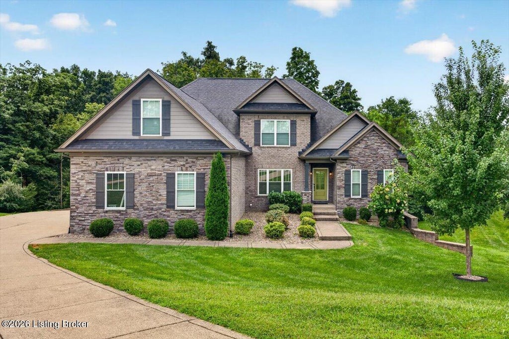 Photo of 2004 Oakshade Ct, Crestwood, KY 40014 (MLS # 1727930)