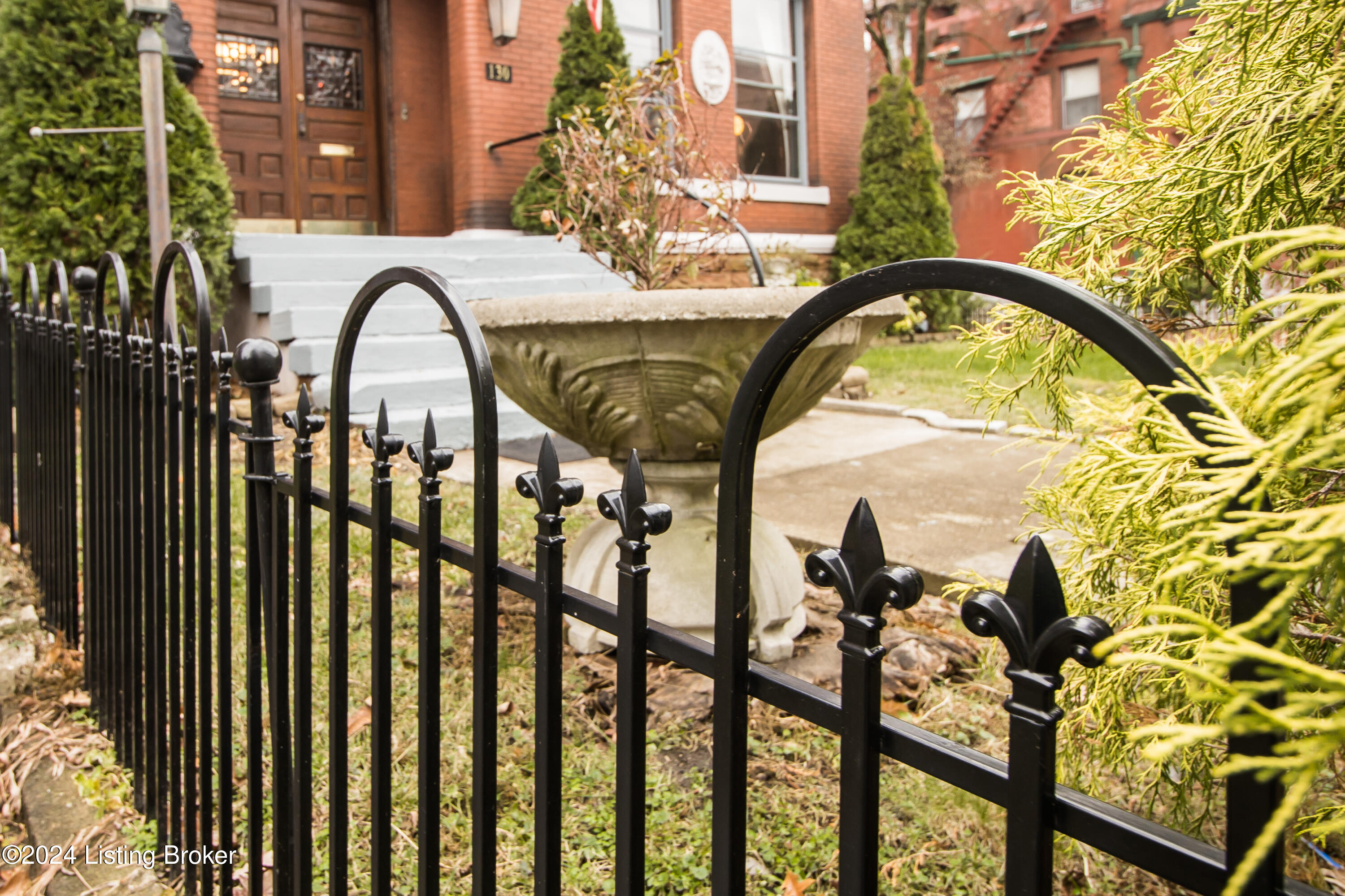130 W Ormsby Ave, Louisville, Kentucky image 4