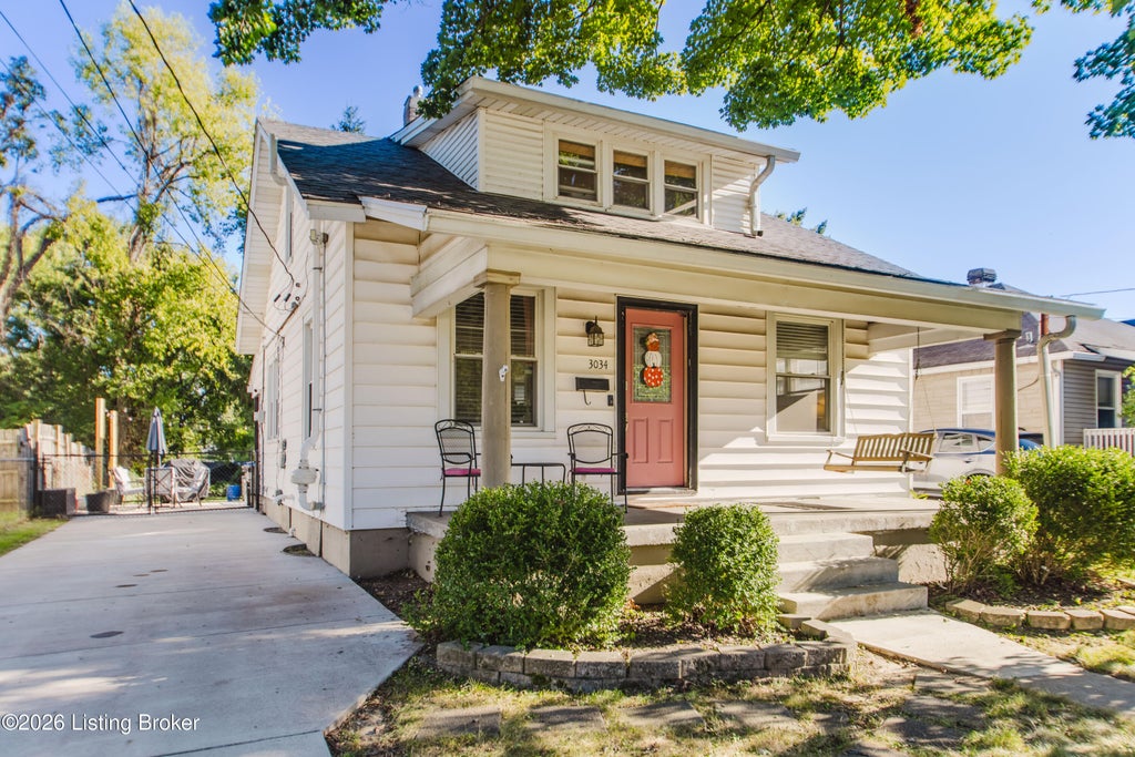 Photo of 3034 University Rd, Louisville, KY 40206 (MLS # 1730725)