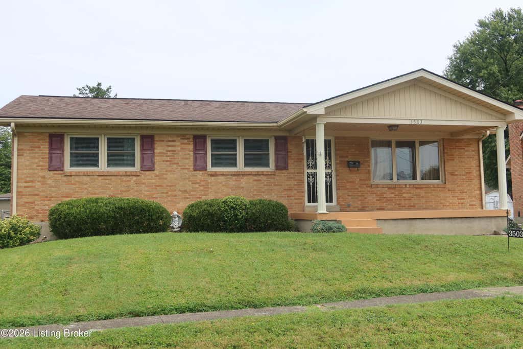 Photo of 3503 Fernheather Dr, Louisville, KY 40216 (MLS # 1726094)