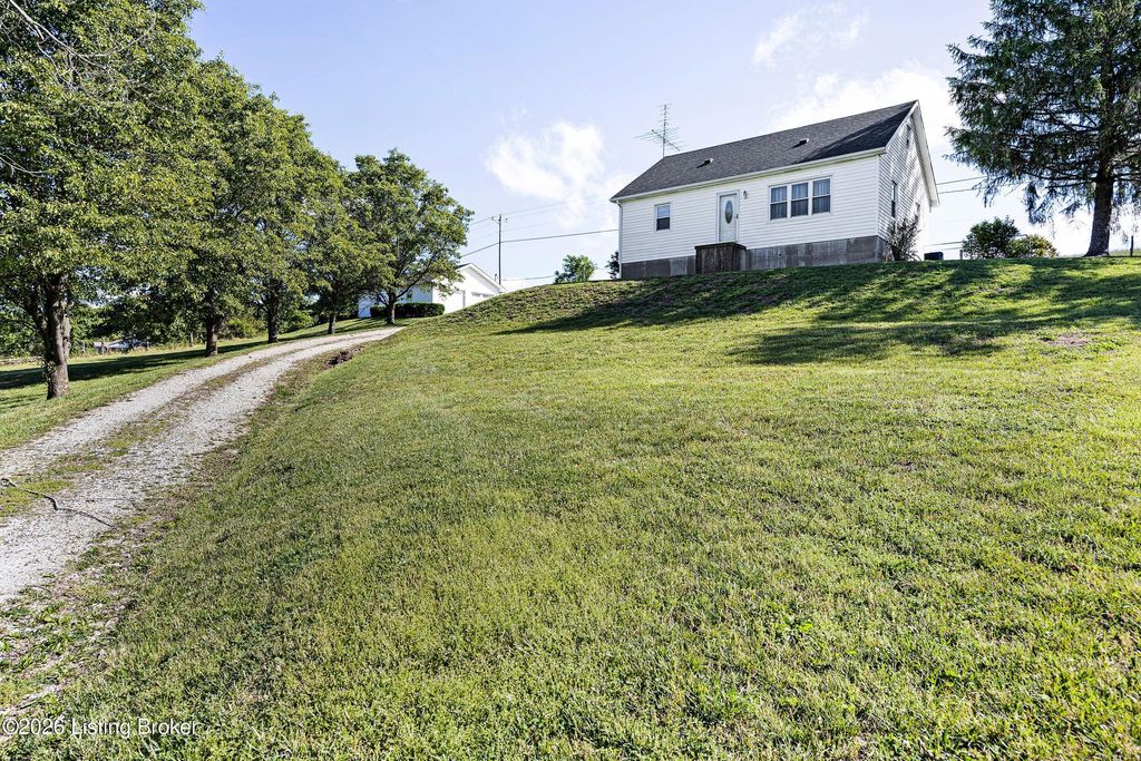 Photo of 3999 N Loretto Rd, Lebanon, KY 40033 (MLS # 1717972)