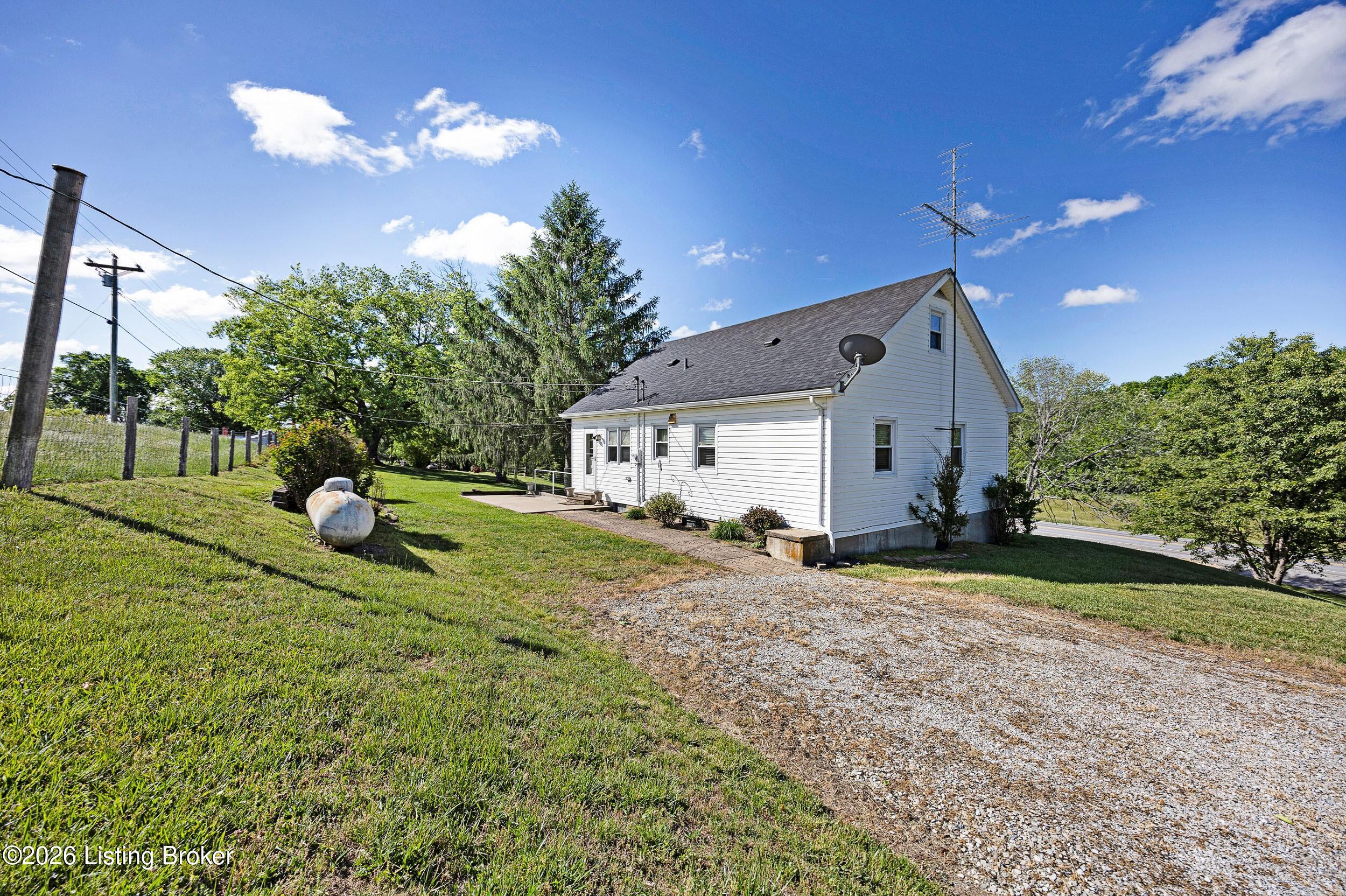 3999 N Loretto Rd