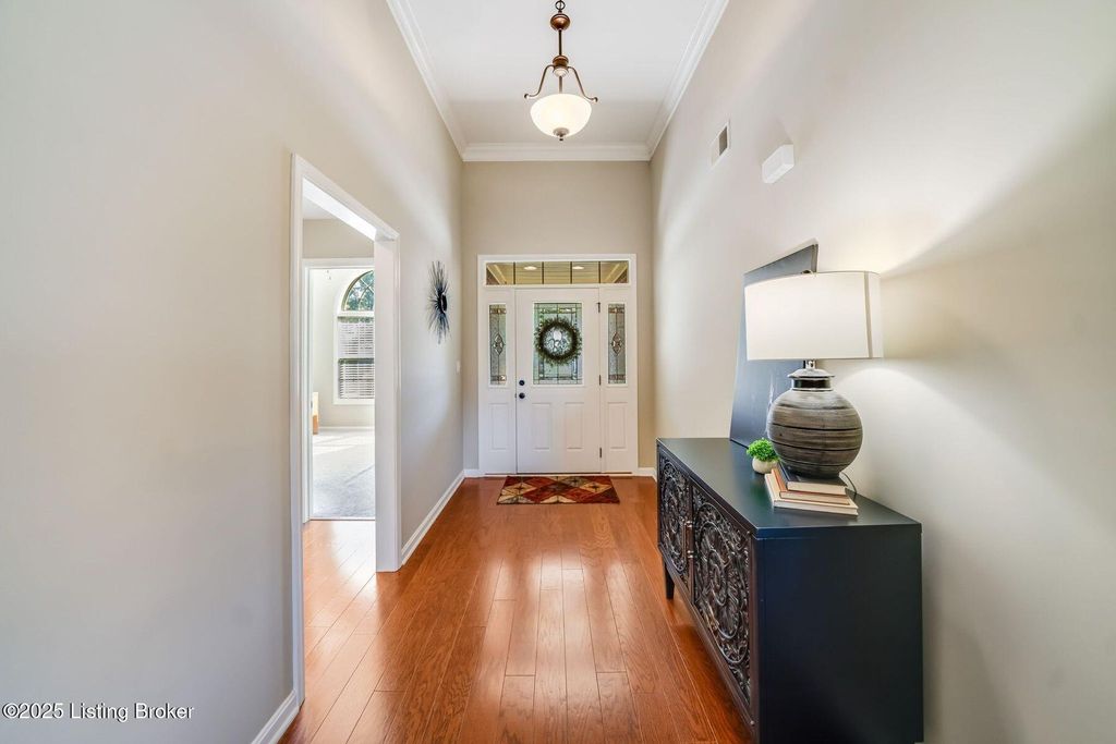 Photo of 10013 Cedar Garden Dr, Louisville, KY 40291 (MLS # 1706869)