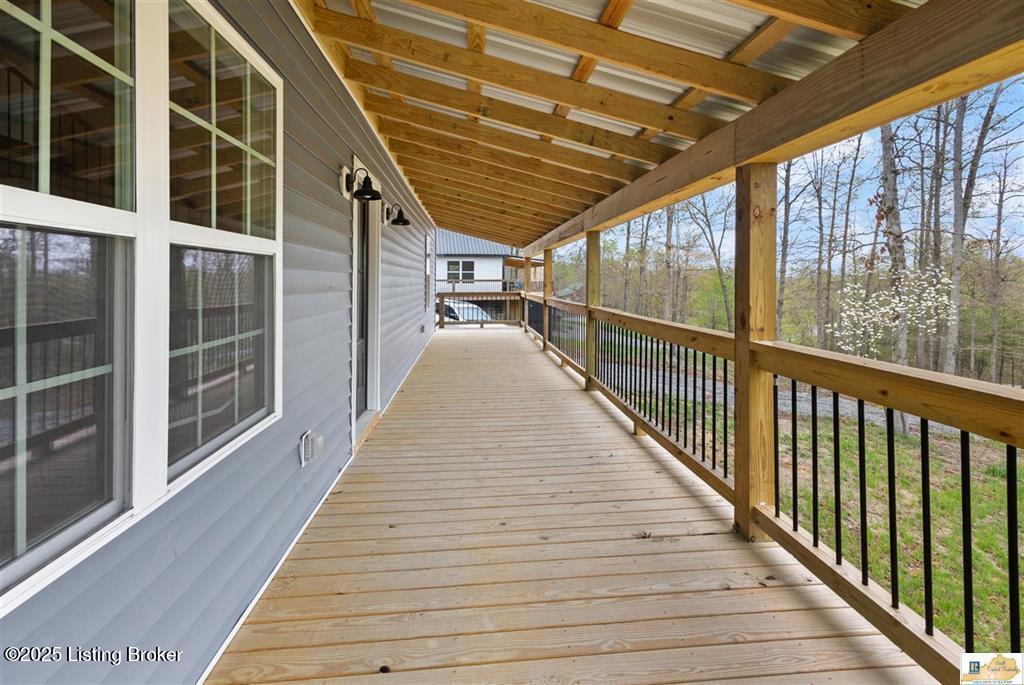 36 Ironwood Drive Rd, Bee Spring, Pennsylvania image 6