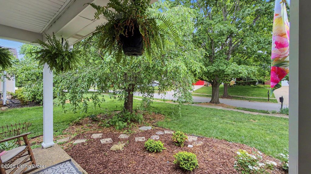 Photo of 4908 Oakbrook Dr, Louisville, KY 40245 (MLS # 1717325)