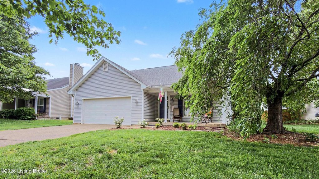 Photo of 4908 Oakbrook Dr, Louisville, KY 40245 (MLS # 1717325)