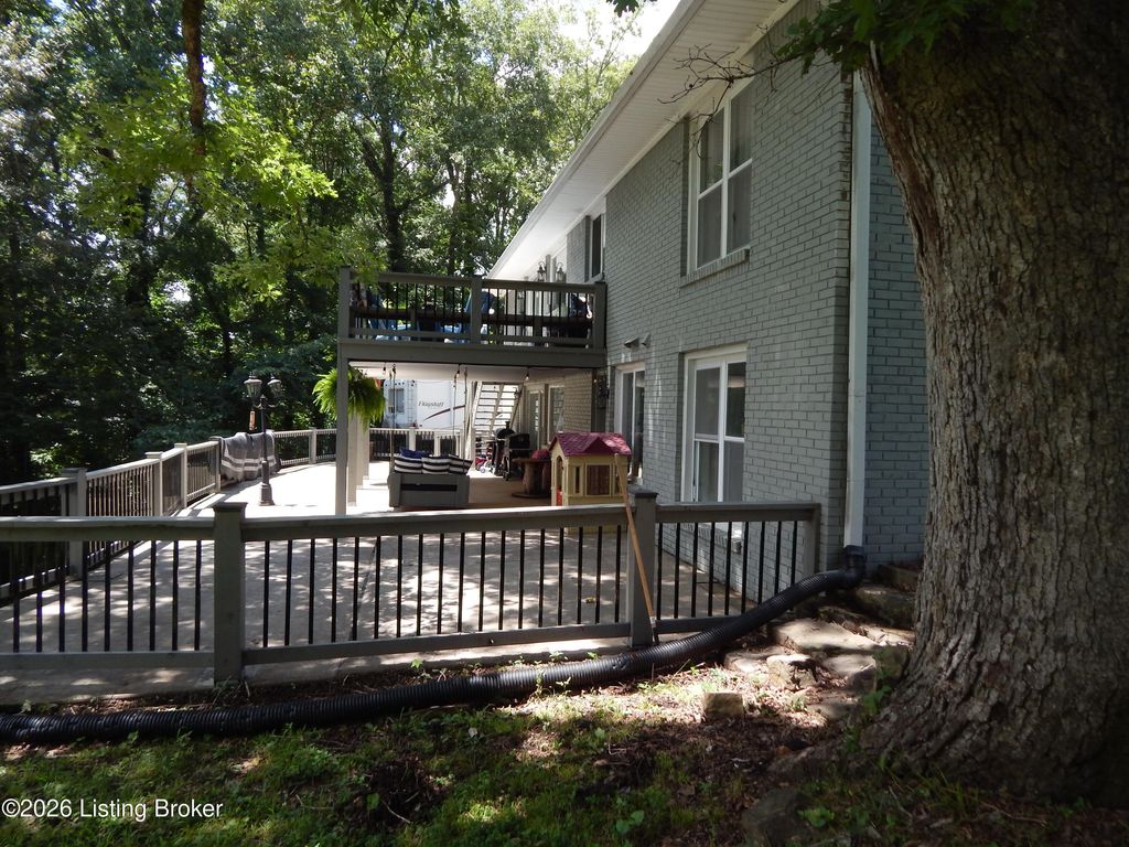 Photo of 108 Lakeshore Dr, Hardinsburg, KY 40143 (MLS # 1723392)