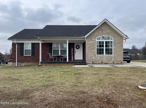 Photo of 113 Shallow Springs Ct, Bardstown, KY 40004 (MLS # 1709849)