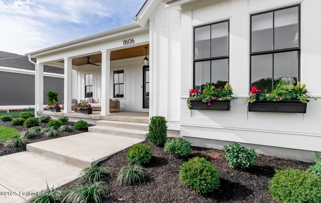 Photo of 11606 Skypilot St, Prospect, KY 40059 (MLS # 1691828)