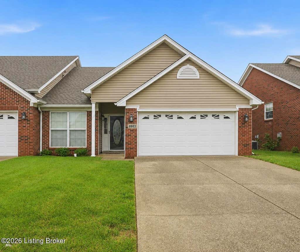 Photo of 8903 Stara Way, Jeffersontown, KY 40299 (MLS # 1720416)