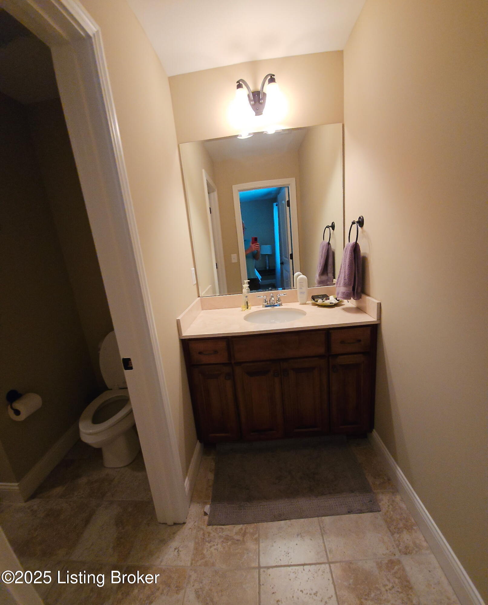 905 Fossil Creek Cir, Louisville, Kentucky image 32