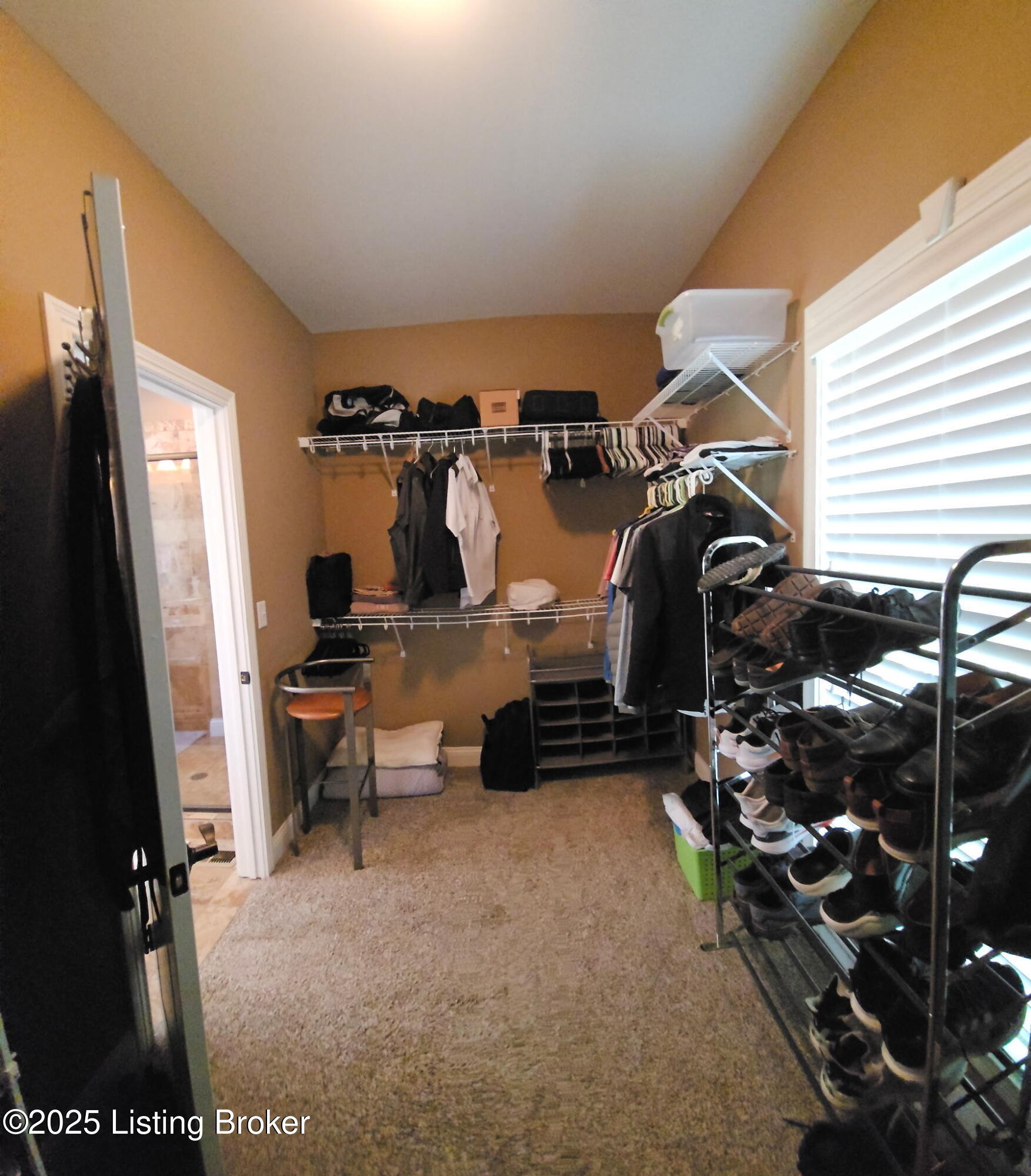 905 Fossil Creek Cir, Louisville, Kentucky image 18