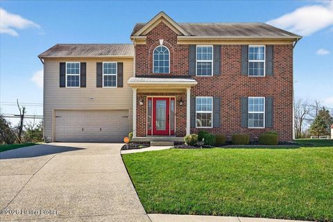 Photo of 10627 Brook Chase Ct, Louisville, KY 40228 (MLS # 1711411)