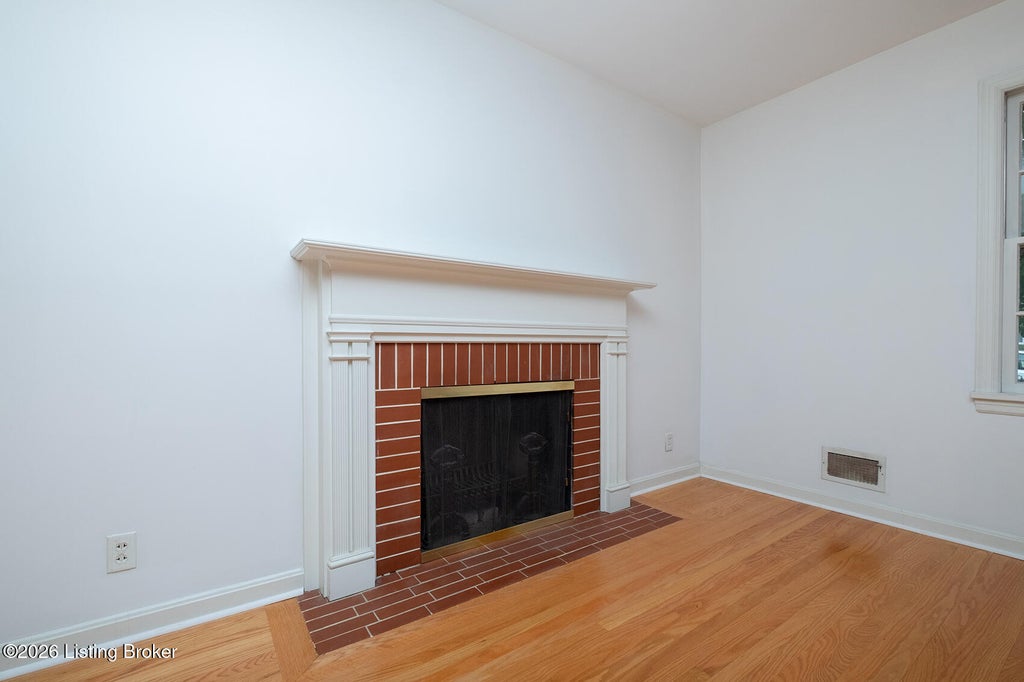 Photo of 3507 Capri Dr, Louisville, KY 40218 (MLS # 1726398)